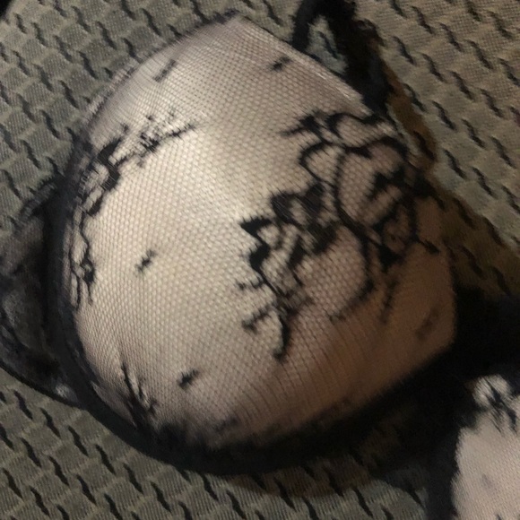 BNWOT Sophie B padded Lace overlay bra in size 34B!! - Picture 4 of 6